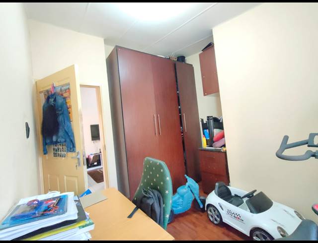 3 BEDROOM TOWNHOUSE FOR SALE IN RIDGEWAY